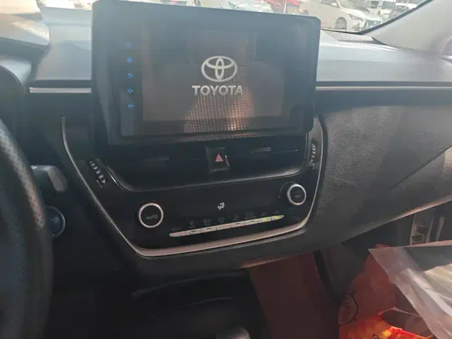 Toyota Corolla — Фото автомобиля 13