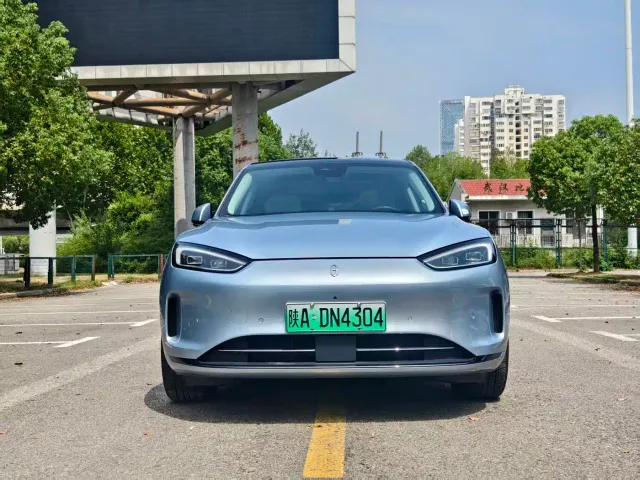 Aito M5 — Фото автомобиля 2