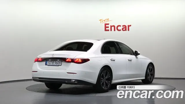 Mercedes-Benz E-Class W214 — Фото автомобиля 2
