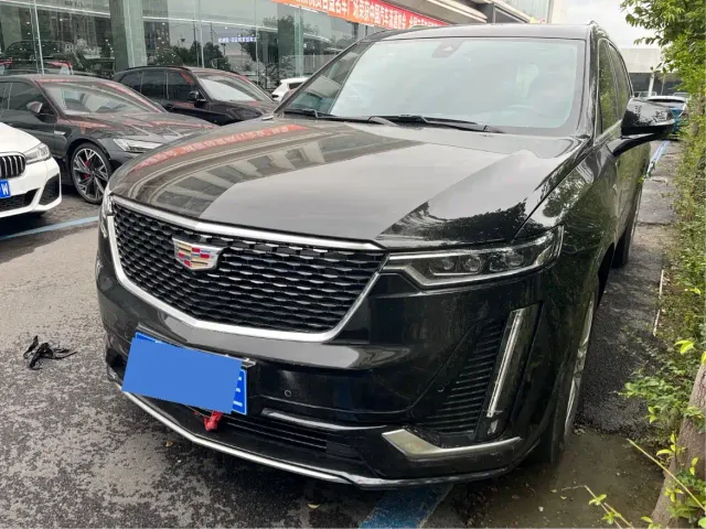Фотография автомобиля — Cadillac XT6