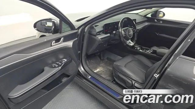 Kia K5 Новый K5 3 поколение 2.0 LPi(Для проката) — Фото автомобиля 3