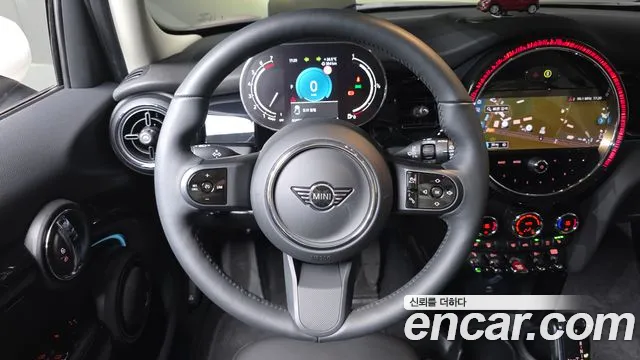 Mini Cooper Cooper 5 дверей Classic — Фото автомобиля 12