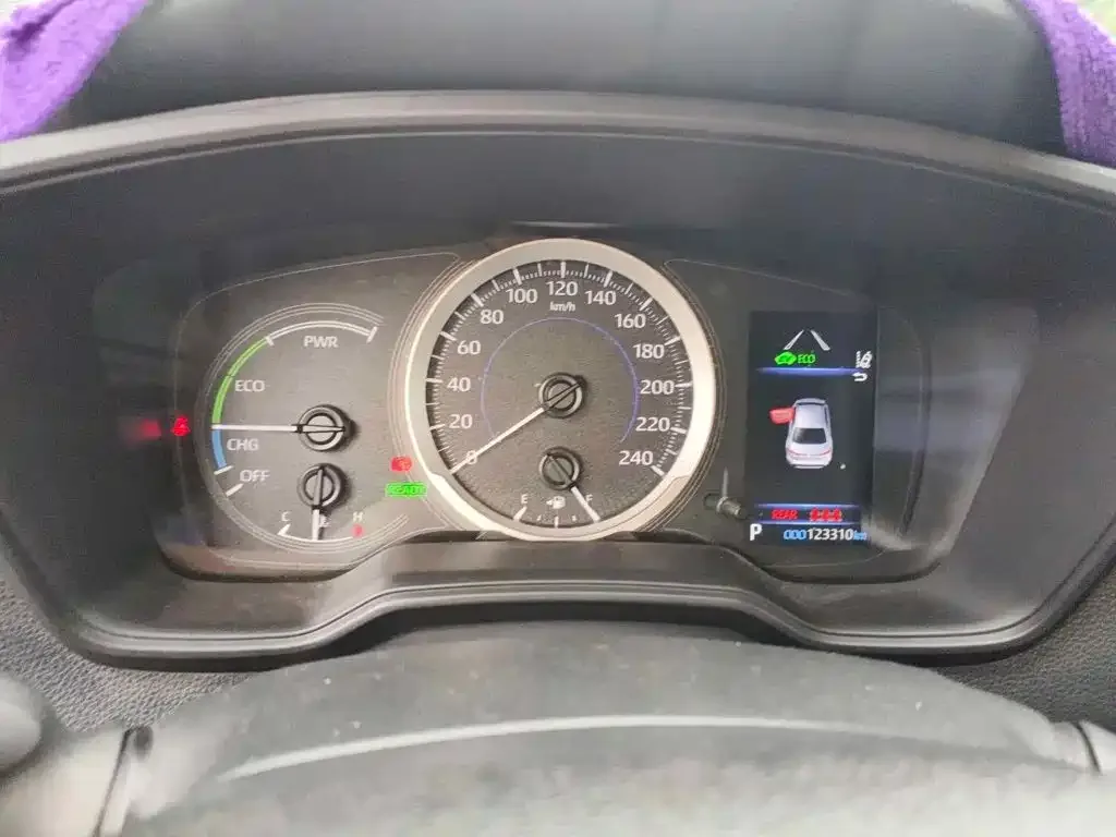 Toyota Levin 2022 Dual Engine 1.8H E-CVT Luxury Edition — Фото автомобиля 15
