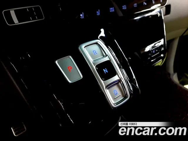 Hyundai Staria Staria — Фото автомобиля 9