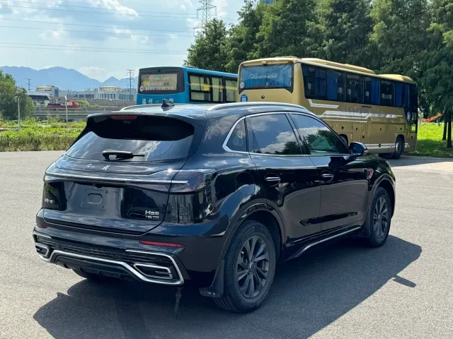 Hongqi HS5 — Фото автомобиля 16
