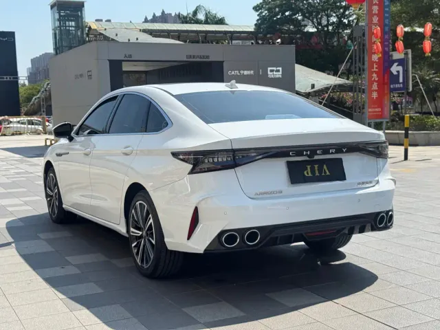 Chery Arrizo 8 — Фото автомобиля 13