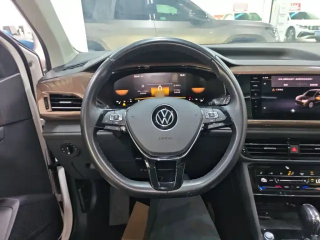 Volkswagen Tharu — Фото автомобиля 10