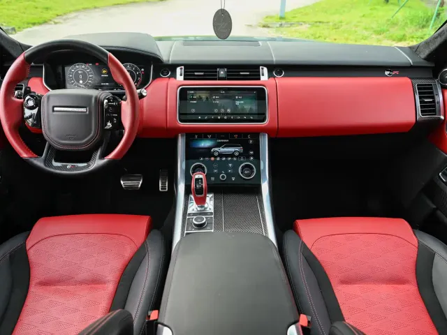 Land Rover Range Rover Sport — Фото автомобиля 14