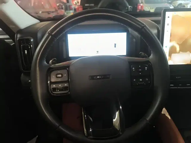 Haval H9 — Фото автомобиля 10