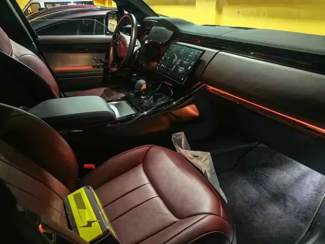 Land Rover Range Rover Sport — Фото автомобиля 4