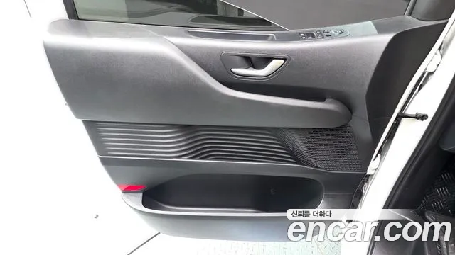 Hyundai Staria — Фото автомобиля 14