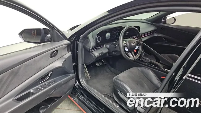 Hyundai AVANTE — Фото автомобиля 10