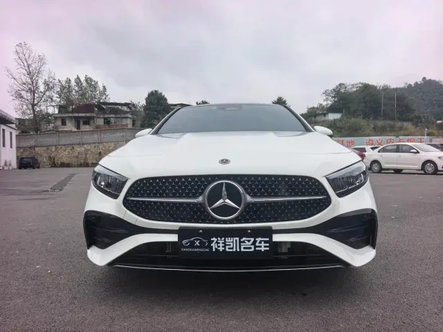 Mercedes-Benz A-Class — Фото автомобиля 2