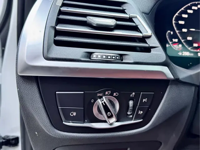 BMW X3 — Фото автомобиля 13