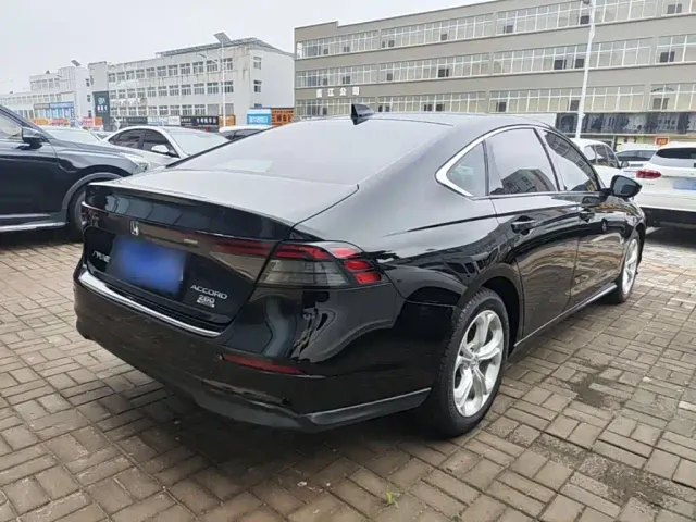 Honda Accord — Фото автомобиля 6
