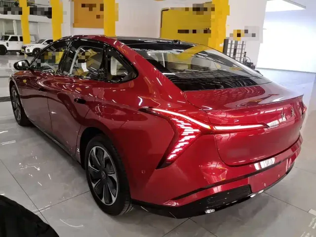 Hongqi Tiangong 05 — Фото автомобиля 4