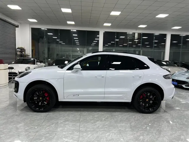 Porsche Macan — Фото автомобиля 2