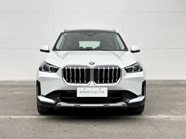 BMW X1 — Фото автомобиля 2