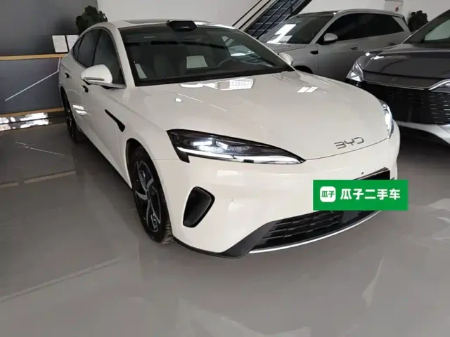 BYD Seal 07 DM-i — Фото автомобиля 3