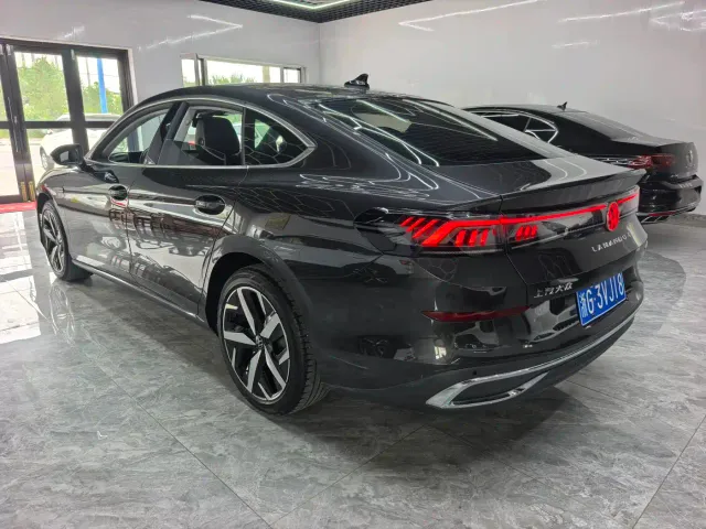 Volkswagen Lamando — Фото автомобиля 4