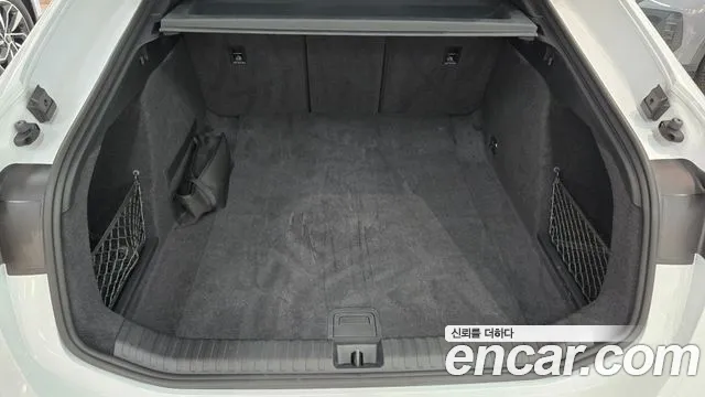 Audi A6 e-Tron — Фото автомобиля 20