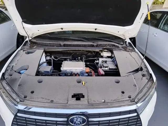 BYD Qin — Фото автомобиля 19