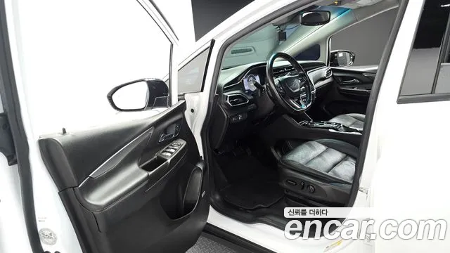 Chevrolet Bolt EV — Фото автомобиля 10
