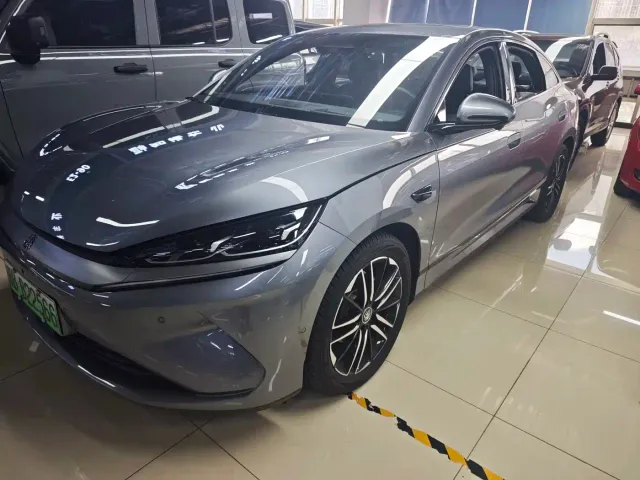 Фотография автомобиля — BYD Qin L