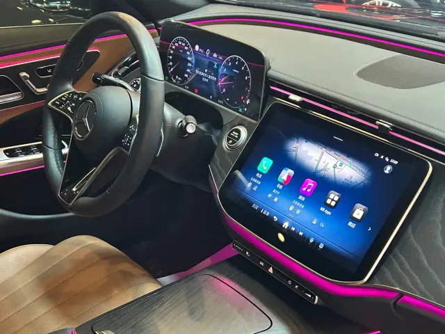 Mercedes-Benz E-Class — Фото автомобиля 21