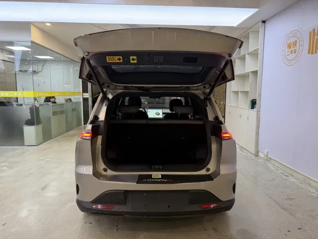Hycan Auto Hycan Z03 2022 Model 510km Trendy Cool Edition 135kW 63.98kWh — Фото автомобиля 8