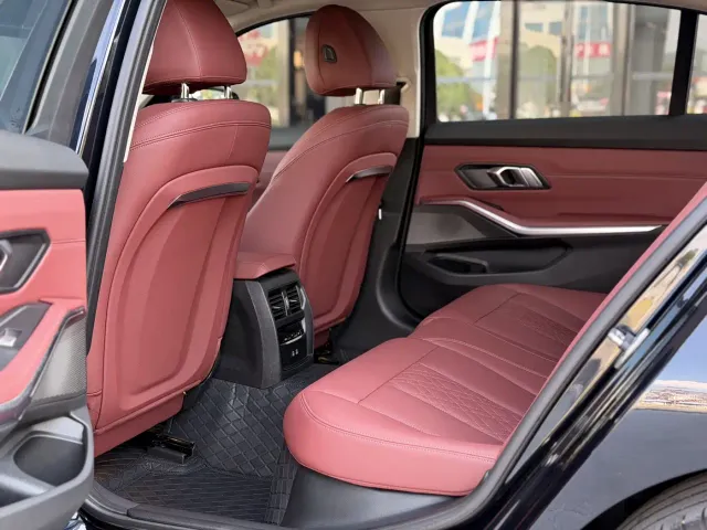 BMW 3 Series — Фото автомобиля 17