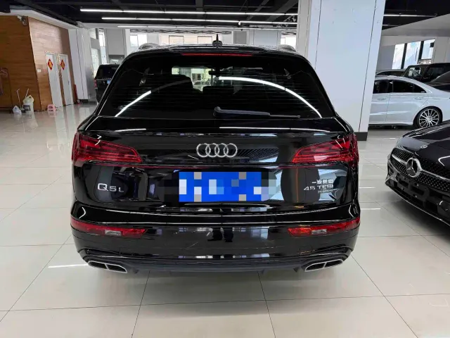 Audi Q5L — Фото автомобиля 8