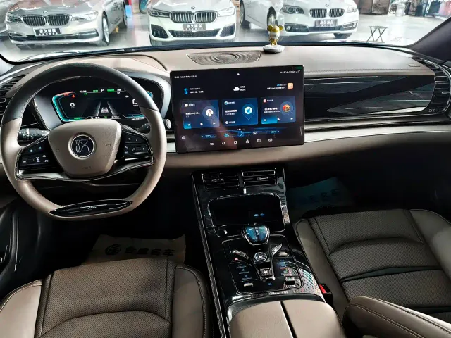 BYD Han — Фото автомобиля 11