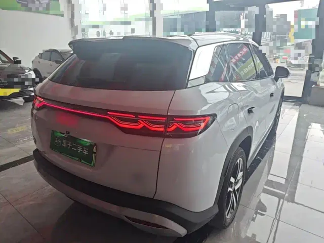 BYD Song L DM-i — Фото автомобиля 4
