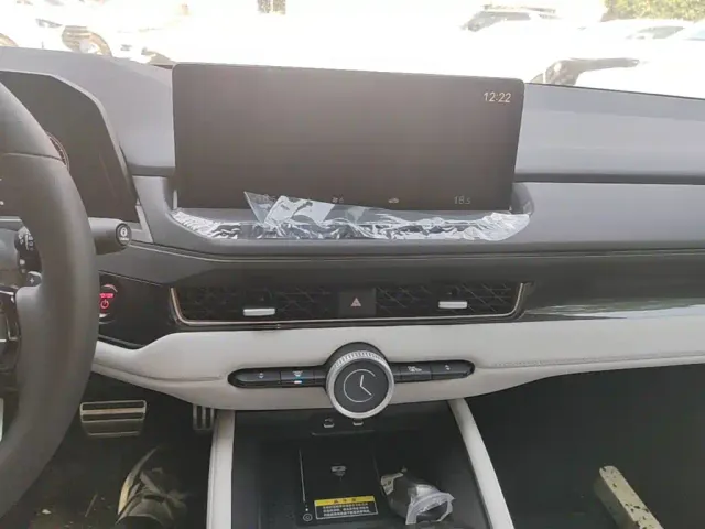 Honda Inspire Hybrid — Фото автомобиля 12