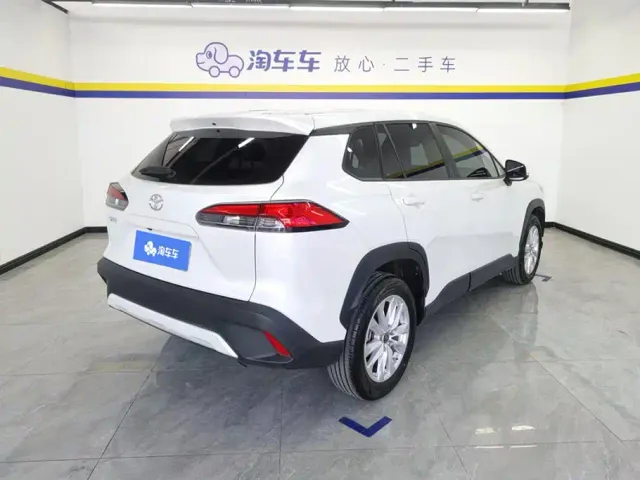 Toyota Corolla Cross — Фото автомобиля 3