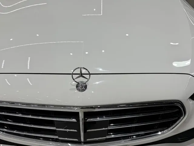 Mercedes-Benz C-Class — Фото автомобиля 3
