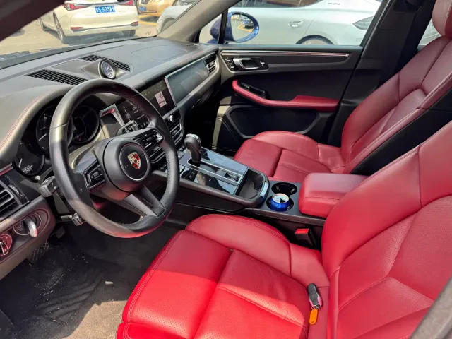 Porsche Macan — Фото автомобиля 7