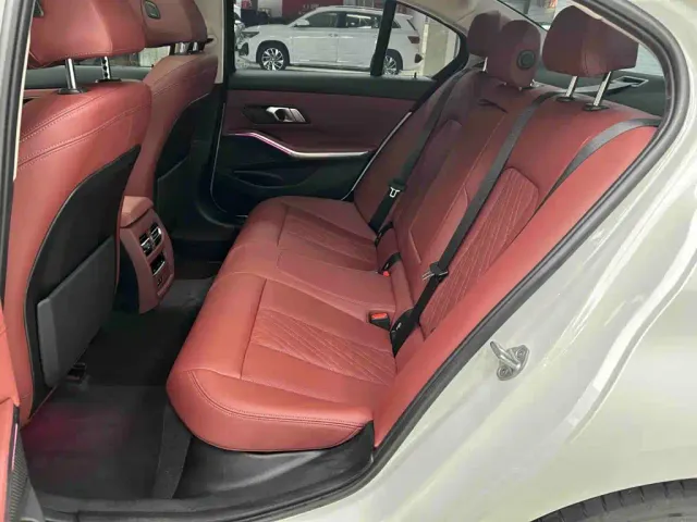 BMW 3 Series — Фото автомобиля 20