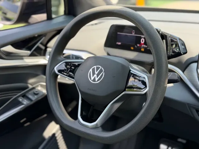 Volkswagen ID.4 CROZZ 2022 Standard Range PURE Edition — Фото автомобиля 9