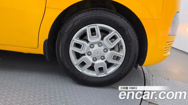 Hyundai Staria Staria L3.5 Школьный автобус — Фото автомобиля 18