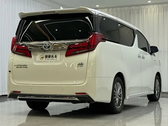 Toyota Alphard — Фото автомобиля 15