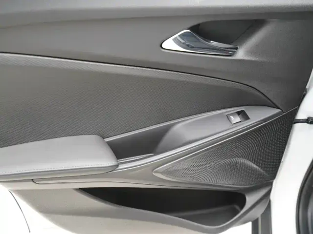 Chevrolet Menlo — Фото автомобиля 14