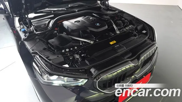 BMW 5 Series G60 — Фото автомобиля 9