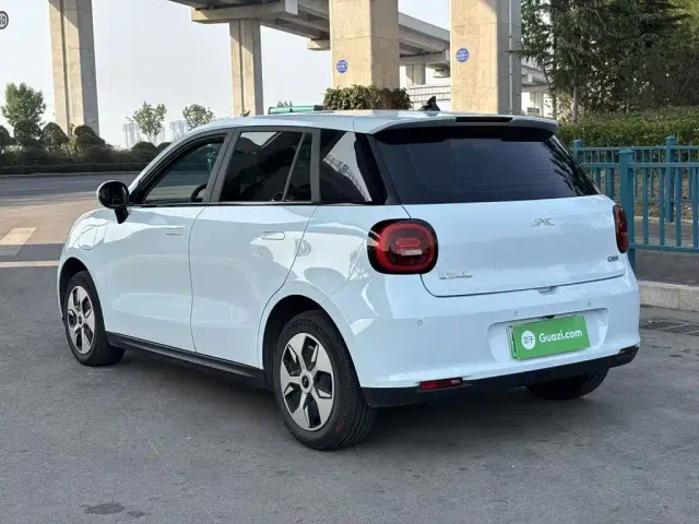 JAC Yiwei 3 — Фото автомобиля 4