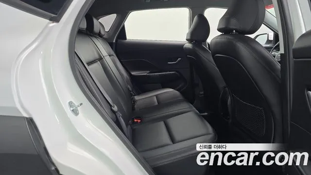Hyundai Kona SX2 — Фото автомобиля 11