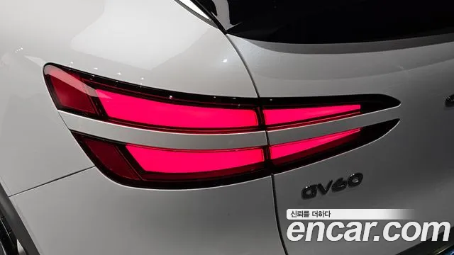 Genesis GV60 — Фото автомобиля 8