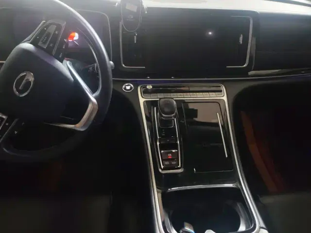 GAC Trumpchi M8 — Фото автомобиля 13