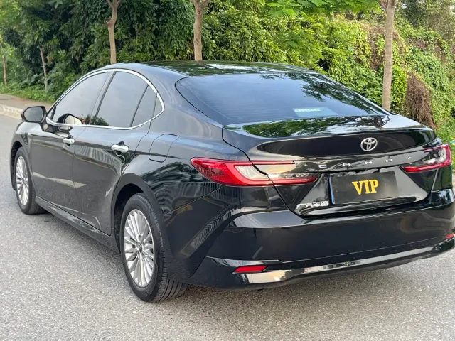 Toyota Camry — Фото автомобиля 4