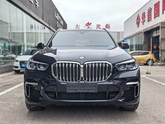 BMW X5 — Фото автомобиля 2